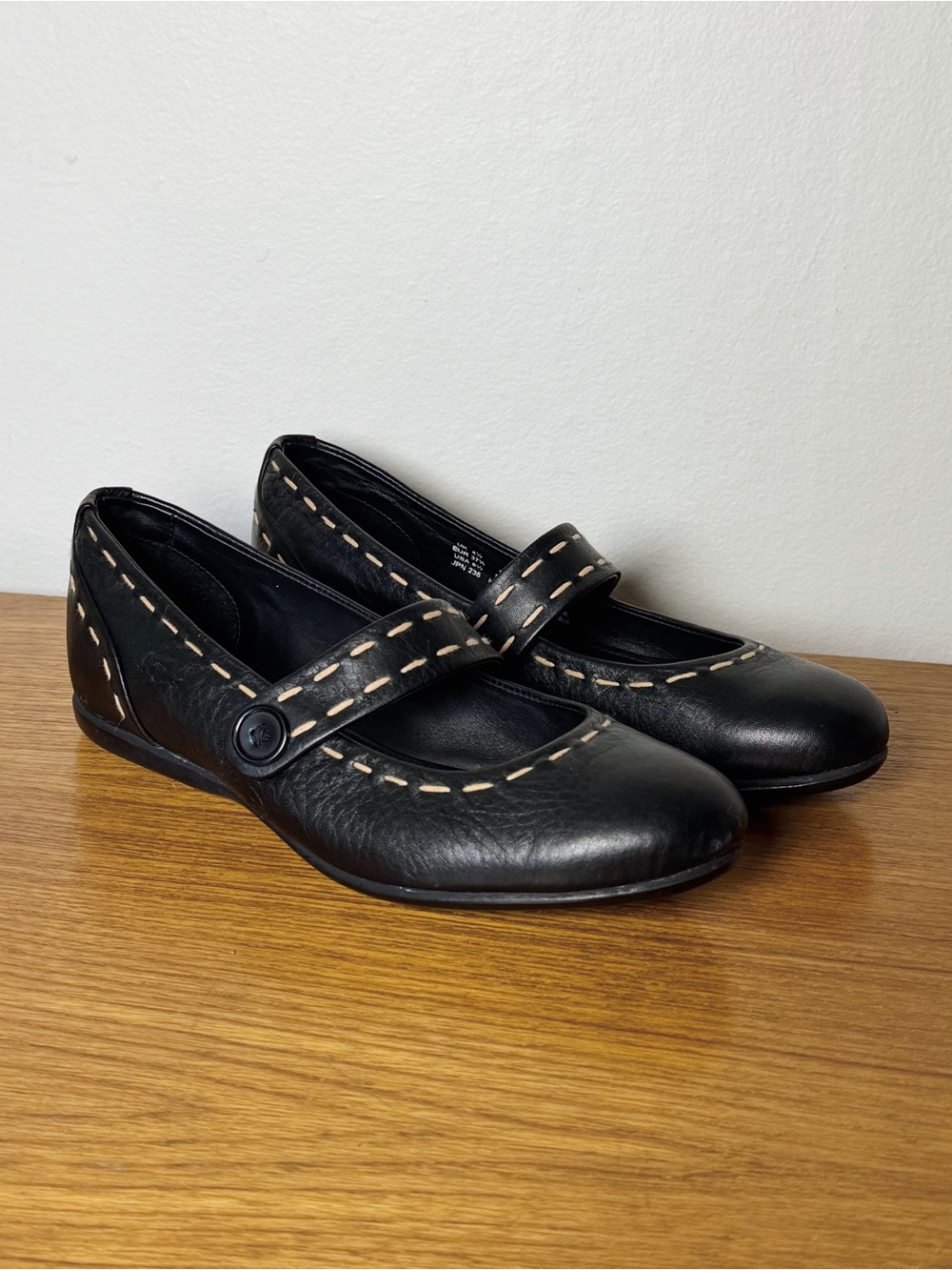 LACOSTE Millie Black Leather Mary Janes Whipstitch Ballet Flats - Vintage Y2K